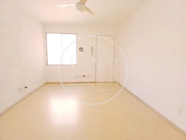 Apartamento 2 quartos e 1 banheiro, à venda, no bairro Parque das Árvores em São Paulo