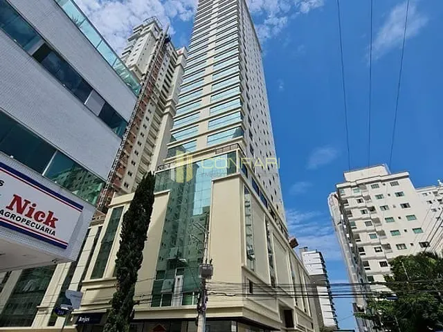 Apartamento com 165m² 3 quartos e 4 banheiros, à venda, no bairro Meia Praia em Itapema
