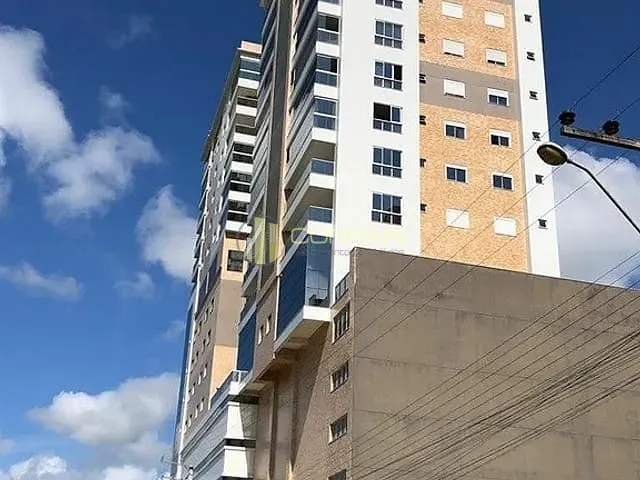 Apartamento com 165m² 3 quartos e 2 banheiros, à venda, no bairro Meia Praia em Itapema