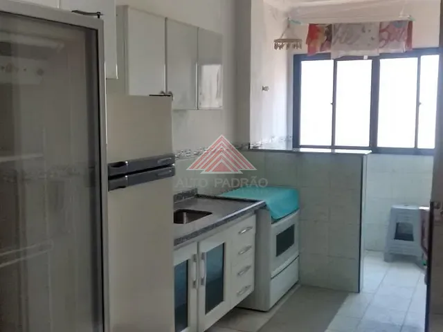 Apartamento 2 quartos e 2 banheiros, à venda, no bairro Tupi em Praia Grande