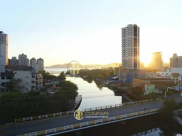 Apartamento com 106m² 2 quartos e 3 banheiros, à venda, no bairro Perequê em Porto Belo