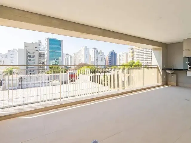 Apartamento 3 quartos e 5 banheiros, à venda, no bairro Indianópolis em São Paulo