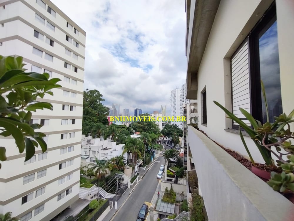 Apartamento à venda com 2 quartos, 100m² - Foto 1