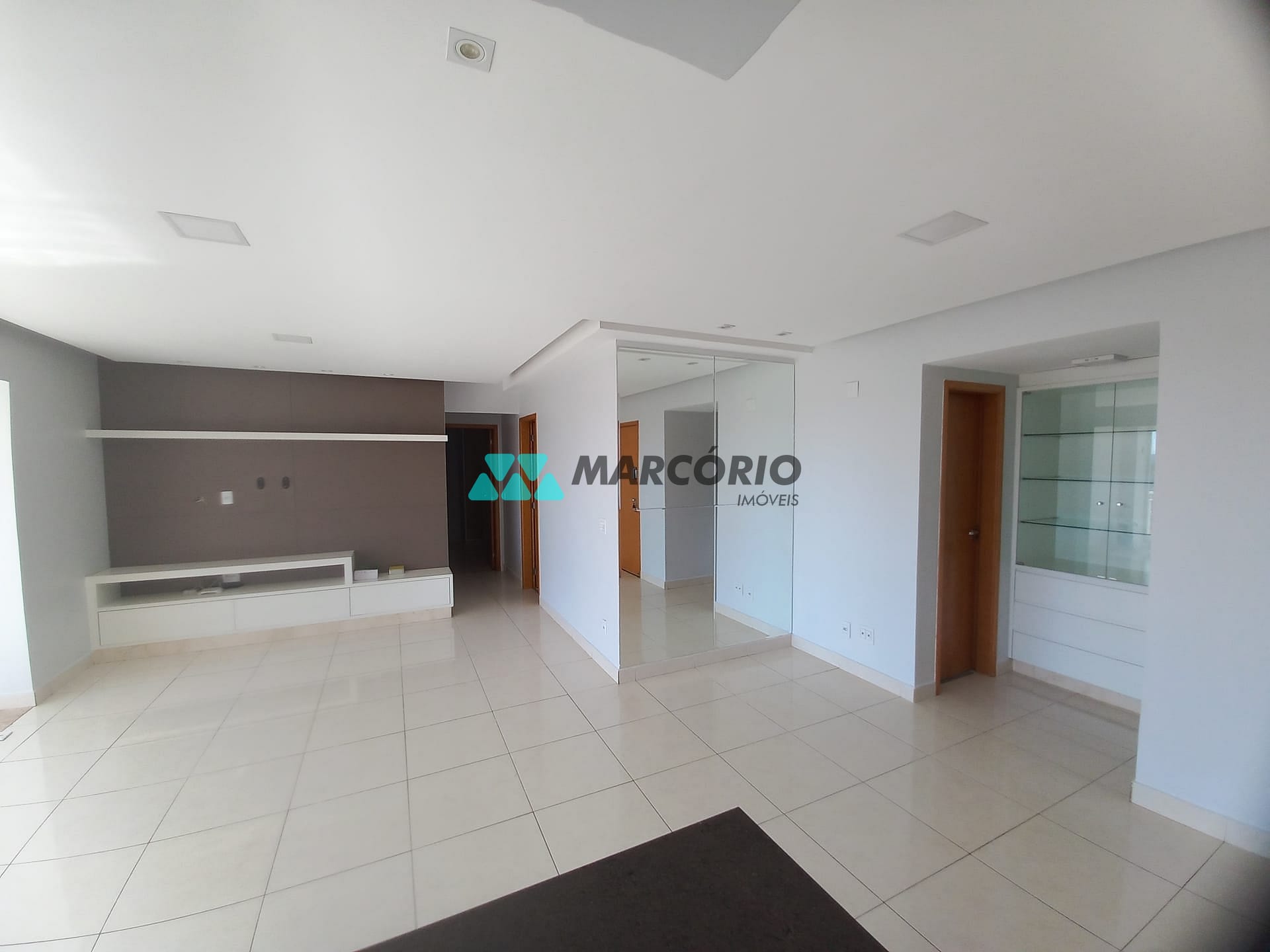 Apartamento à venda com 3 quartos, 106m² - Foto 4