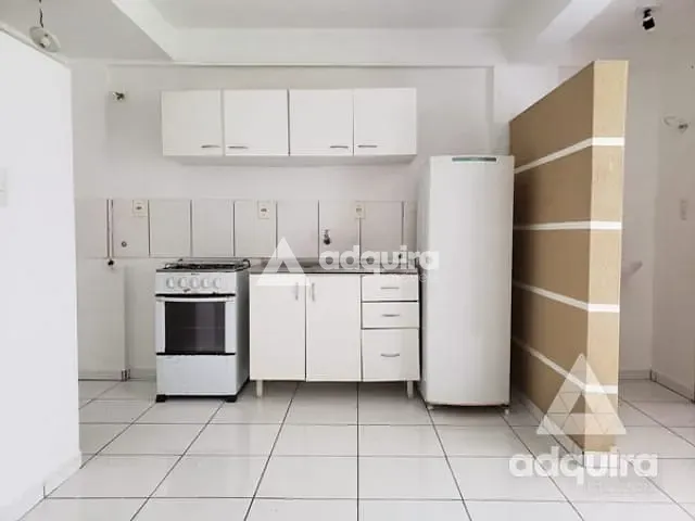 Apartamento à venda, no bairro Uvaranas em Ponta Grossa
