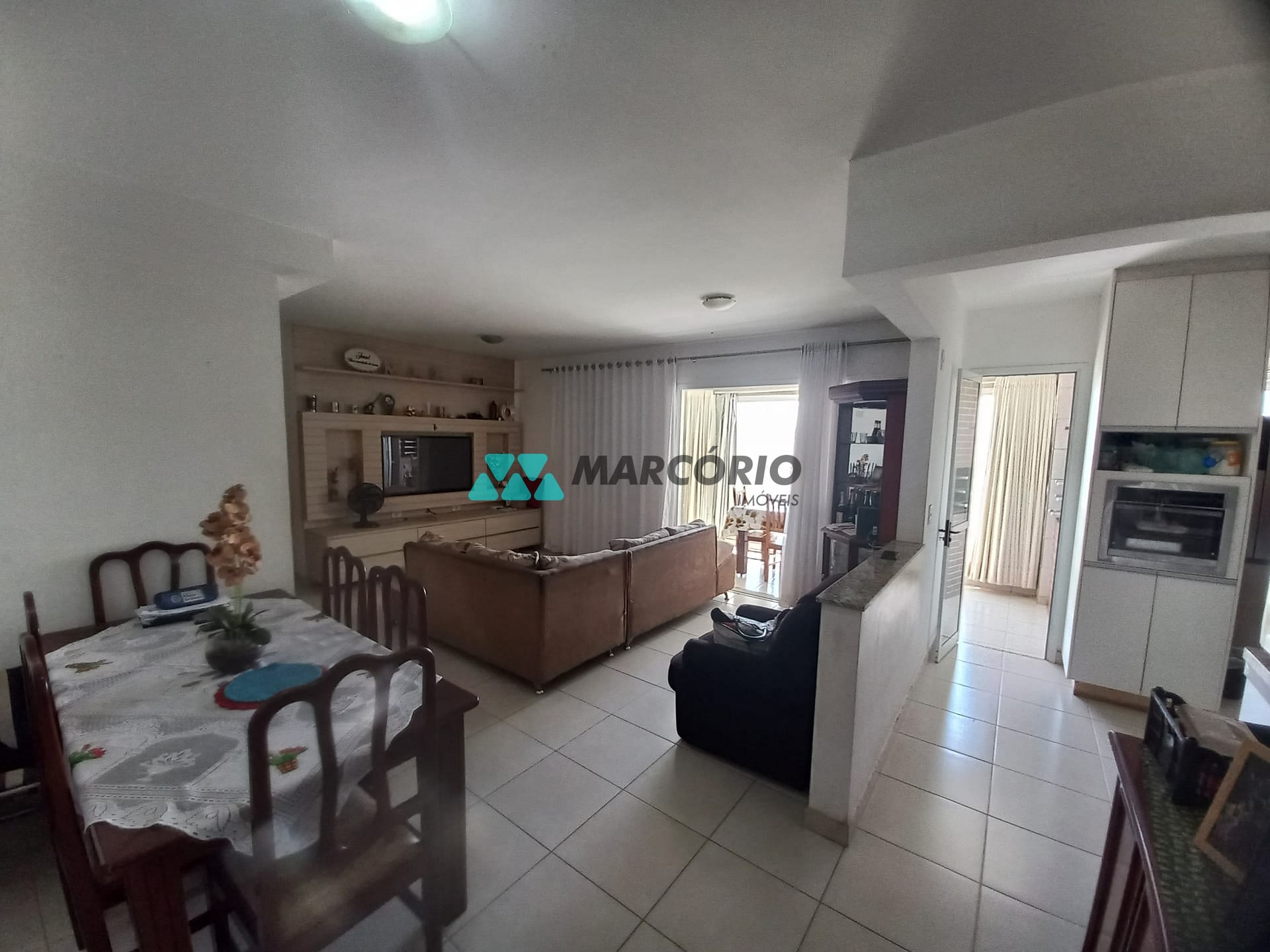 Apartamento à venda com 3 quartos, 106m² - Foto 1