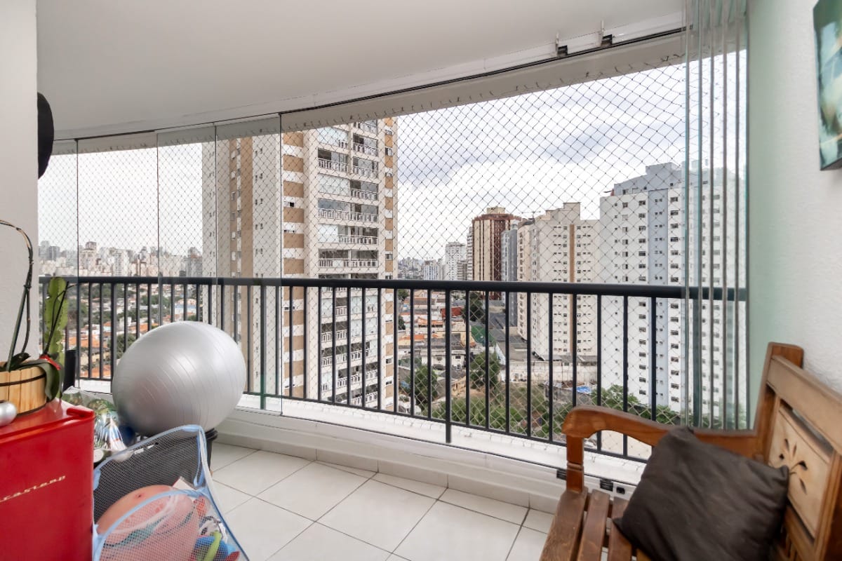 Foto do Apartamento-Apartamento tipo para venda em Vila Gumercindo com 3 quartos, sendo 1 suíte, 80m²