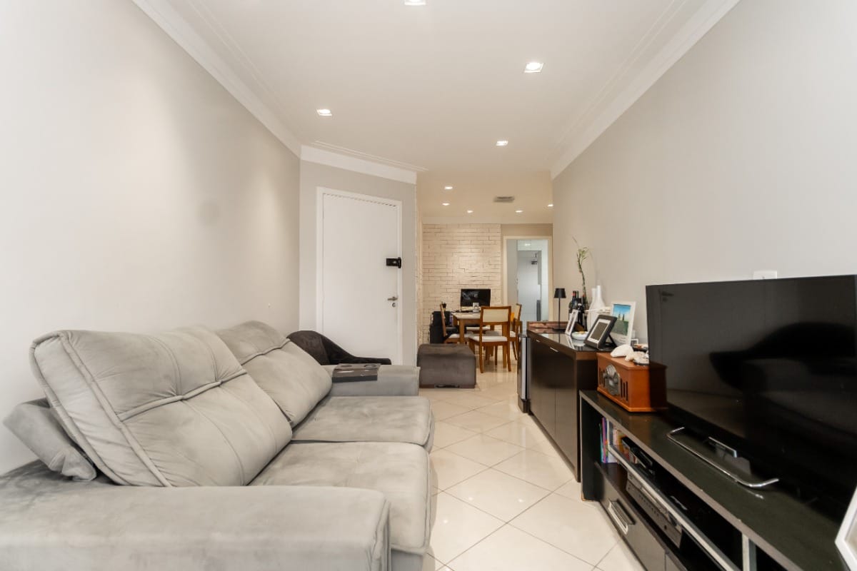 Foto do Apartamento-Apartamento tipo para venda em Vila Gumercindo com 3 quartos, sendo 1 suíte, 80m²