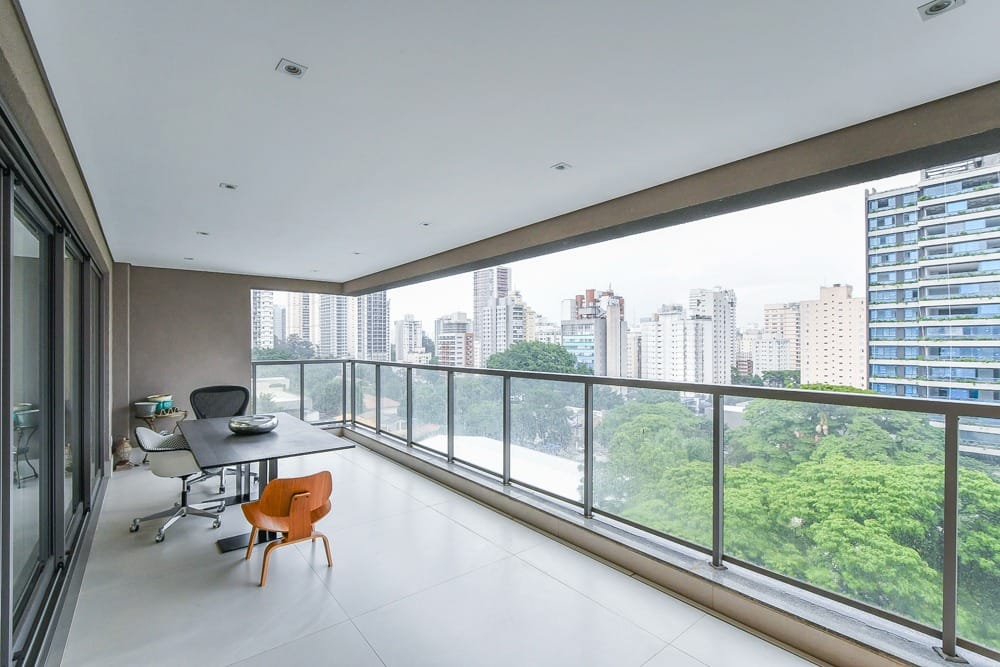 Foto do Apartamento-Apartamento tipo para venda em Campo Belo com 3 quartos, sendo 3 suítes, 186m²