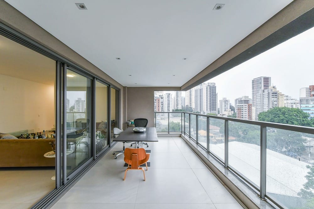 Foto do Apartamento-Apartamento tipo para venda em Campo Belo com 3 quartos, sendo 3 suítes, 186m²