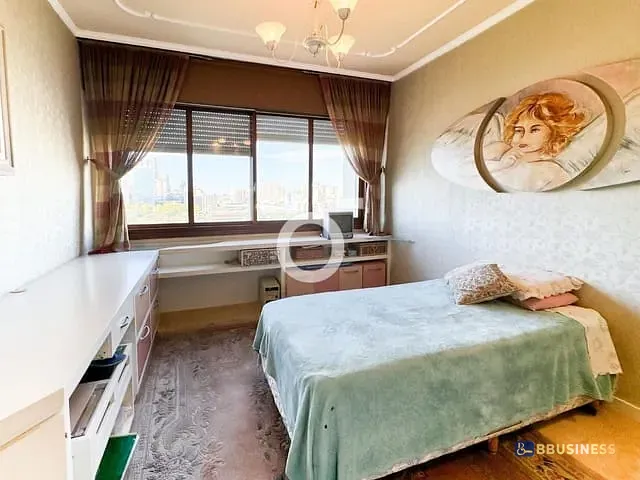 Apartamento 4 quartos e 3 banheiros, à venda, no bairro Exposição em Caxias do Sul