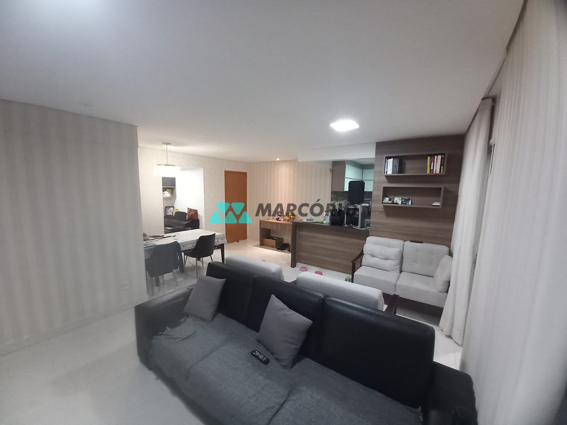 Apartamento à venda com 3 quartos, 106m² - Foto 3