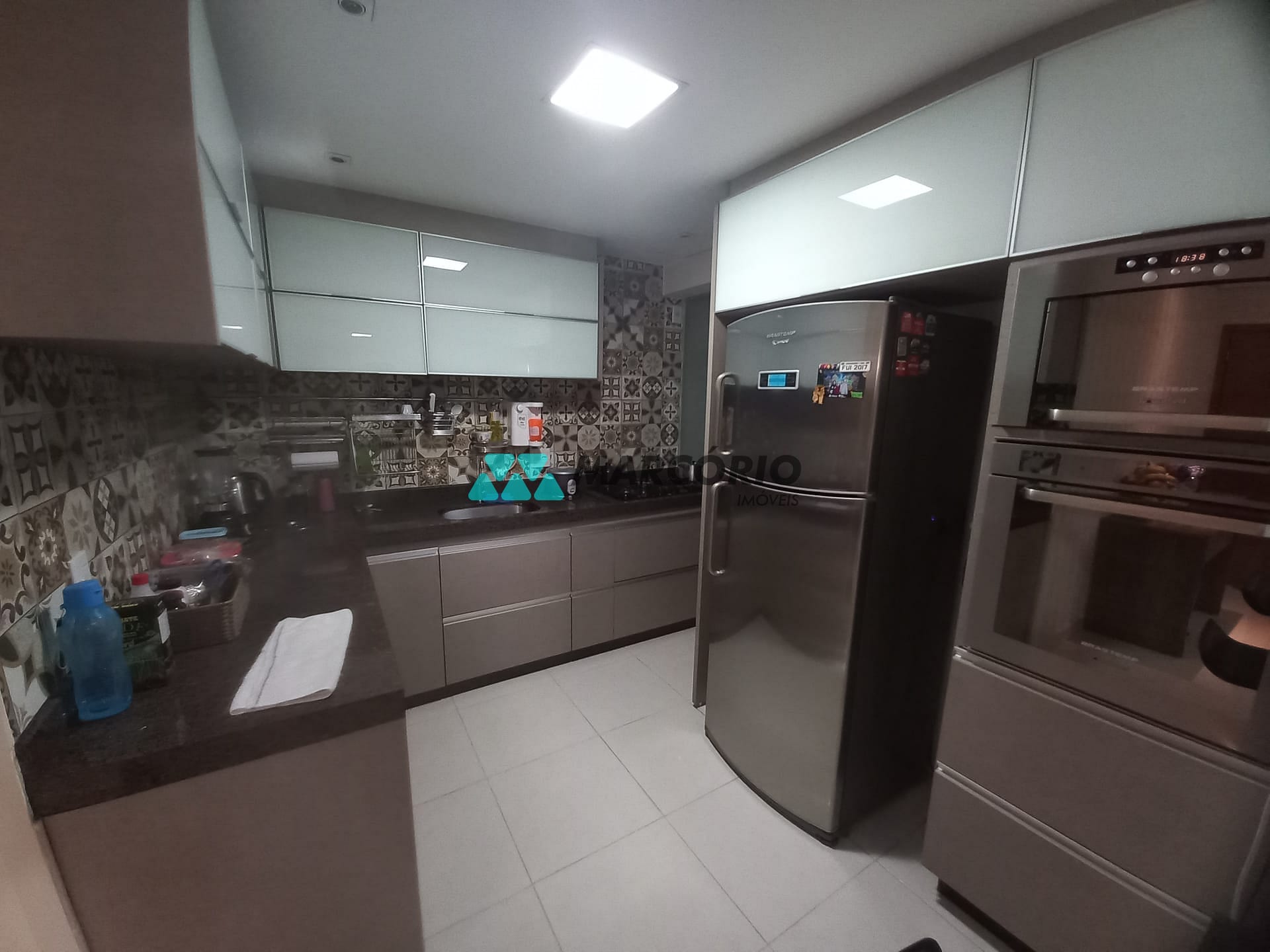 Apartamento à venda com 3 quartos, 106m² - Foto 4