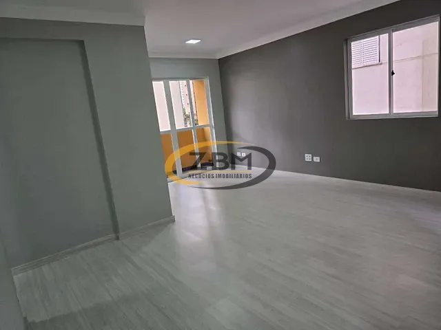 Apartamento 3 quartos e 2 banheiros, à venda, no bairro Centro em Londrina