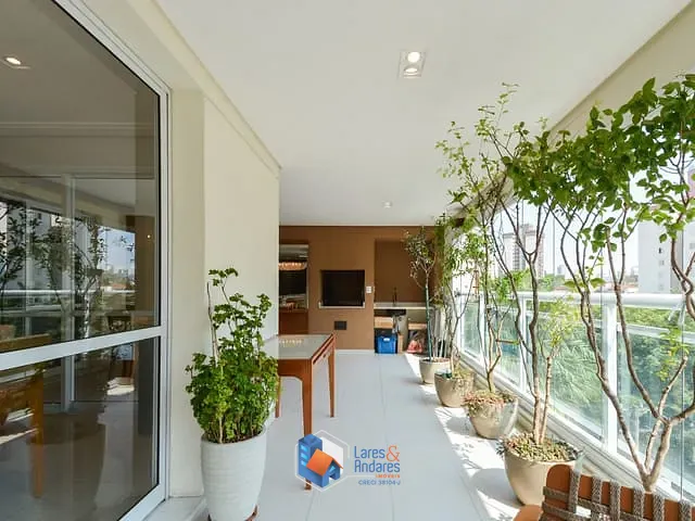 Apartamento com 200m² 4 quartos e 5 banheiros, à venda, no bairro Vila Mariana em São Paulo