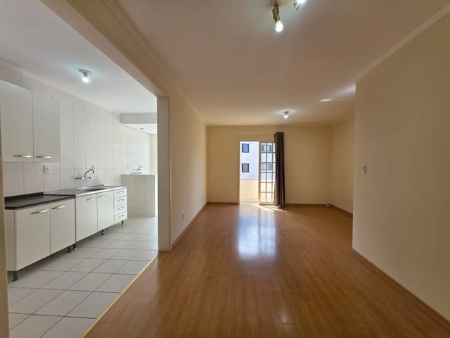 Apartamento 2 quartos e 1 banheiro, à venda, no bairro Cristo Redentor em Caxias do Sul