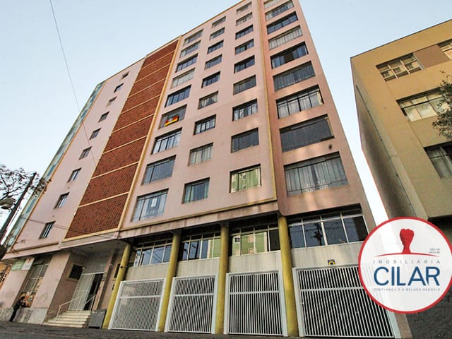 Apartamento 3 quartos e 2 banheiros, à venda, no bairro Centro em Curitiba