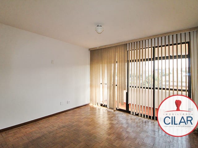 Apartamento 3 quartos e 2 banheiros, à venda, no bairro Centro em Curitiba
