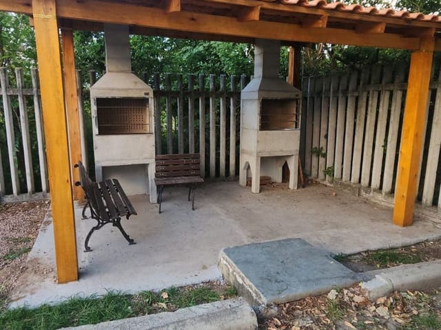 Apartamento 2 quartos e 1 banheiro, à venda, no bairro Vila Nova em Porto Alegre