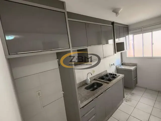 Apartamento 2 quartos e 1 banheiro, para alugar, no bairro Conjunto Habitacional Doutor Farid Libos em Londrina