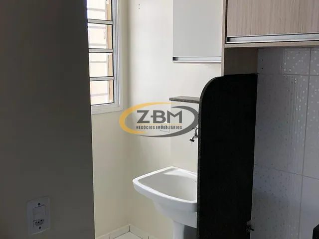 Apartamento com 79m² 2 quartos e 1 banheiro, à venda, no bairro Jardim Maria Luiza em Londrina