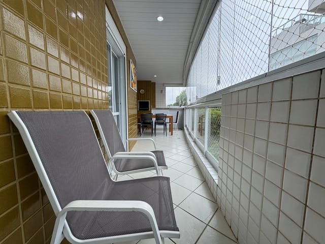 Apartamento com 110m² 3 quartos e 2 banheiros, à venda, no bairro Riviera em Bertioga