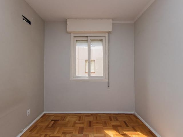 Apartamento 3 quartos e 1 banheiro, para alugar, no bairro Centro em Pelotas