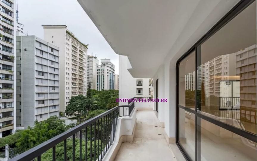 Apartamento, 3 quartos, 294 m² - Foto 1
