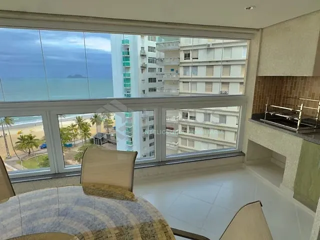 Apartamento 3 quartos e 2 banheiros, à venda, no bairro Pitangueiras em Guarujá