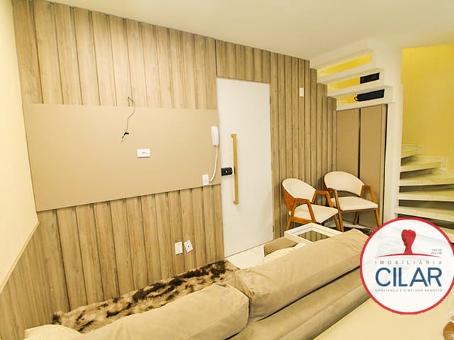 Apartamento 2 quartos e 1 banheiro, para alugar, no bairro Cristo Rei em Curitiba