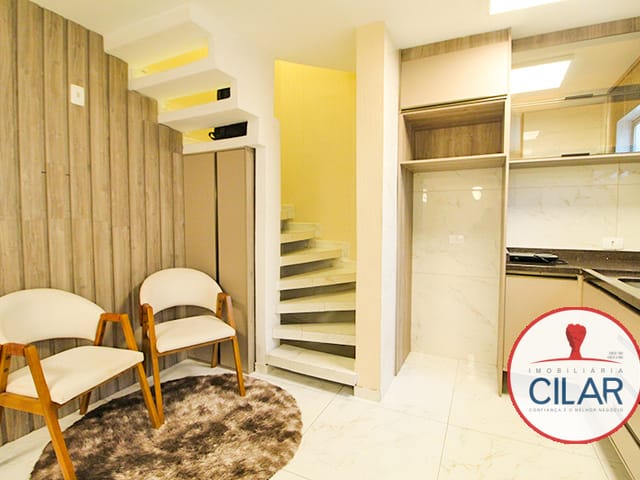 Apartamento 2 quartos e 1 banheiro, para alugar, no bairro Cristo Rei em Curitiba