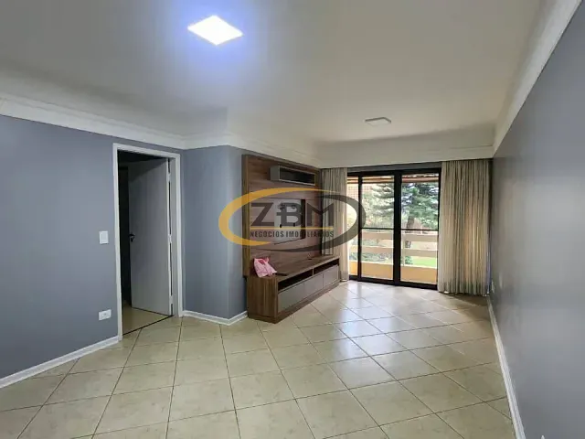Apartamento com 121m² 3 quartos e 1 banheiro, à venda, no bairro Bela Suiça em Londrina