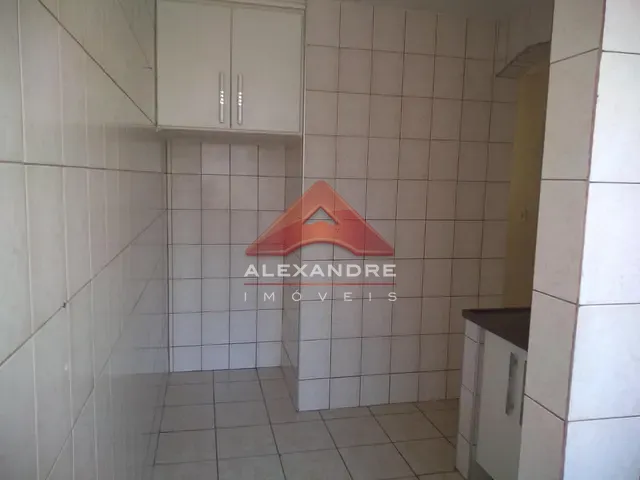 Apartamento com 78m² 2 quartos e 1 banheiro, à venda, no bairro Vila Industrial em São José dos Campos
