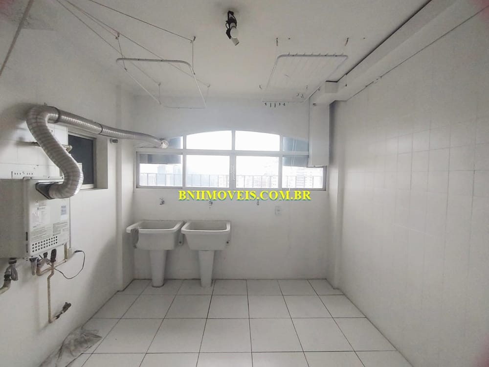 Apartamento para alugar com 4 quartos, 212m² - Foto 18
