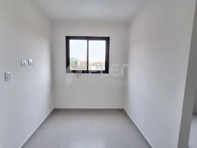 Apartamento 1 quarto e 1 banheiro, à venda, no bairro Parada Inglesa em São Paulo