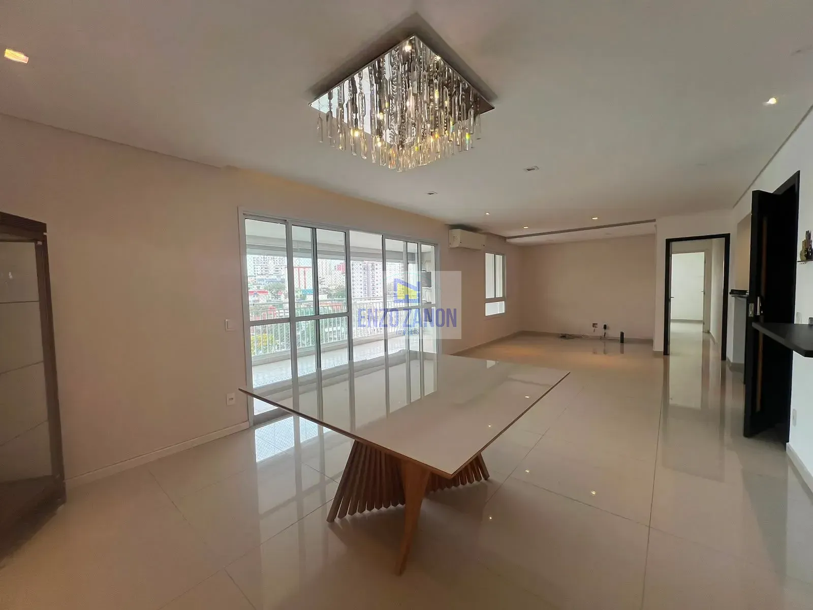 Apartamento, 3 quartos, 155 m² - Foto 1