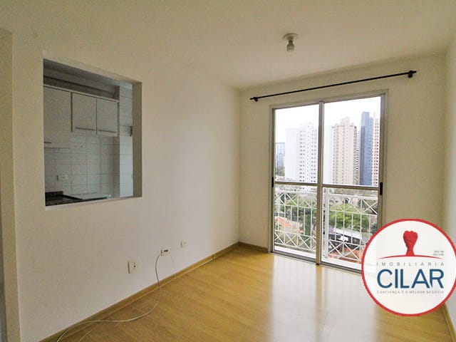 Apartamento 3 quartos e 2 banheiros, para alugar, no bairro Água Verde em Curitiba