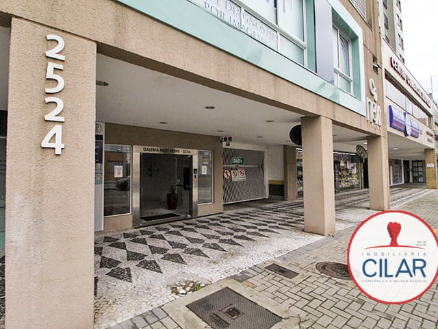 Apartamento 2 quartos e 2 banheiros, para alugar, no bairro Portão em Curitiba