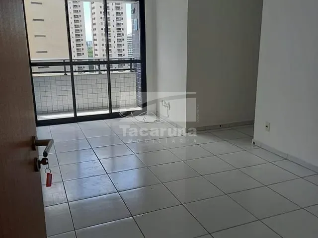 Apartamento 2 quartos e 1 banheiro, para alugar, no bairro Madalena em Recife