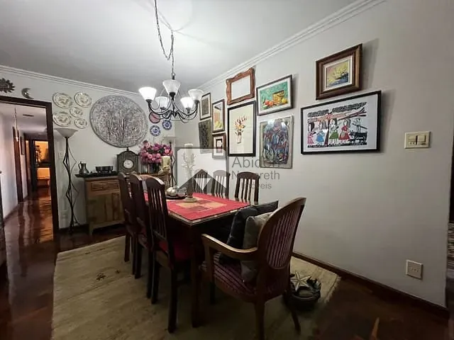 Apartamento com 160m² 4 quartos e 2 banheiros, à venda, no bairro Icaraí em Niterói