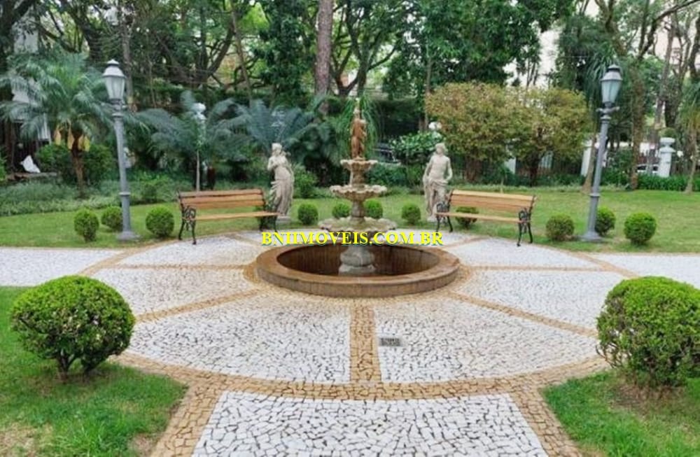 Apartamento à venda com 3 quartos, 240m² - Foto 4