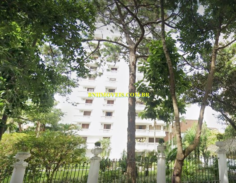 Apartamento à venda com 3 quartos, 240m² - Foto 1