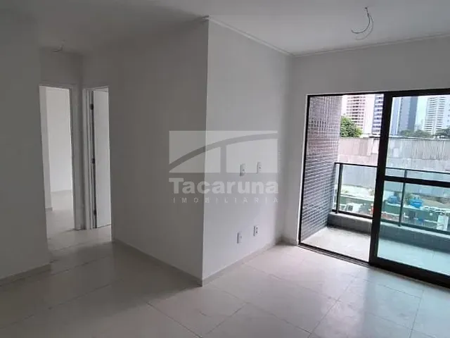 Apartamento 2 quartos e 1 banheiro, à venda, no bairro Encruzilhada em Recife