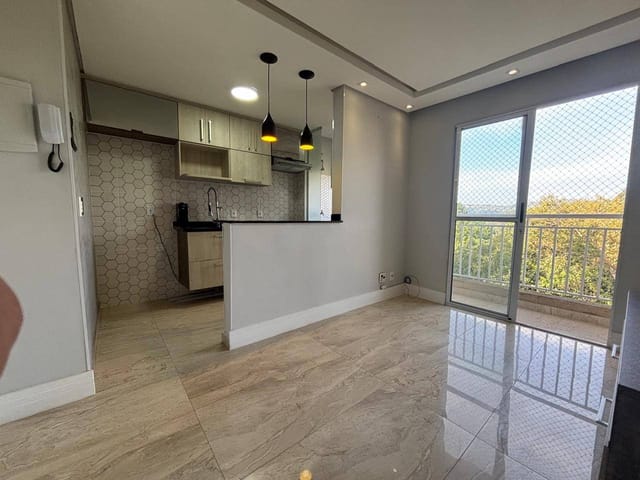 Apartamento 2 quartos e 1 banheiro, à venda, no bairro Jardim Ísis em Cotia