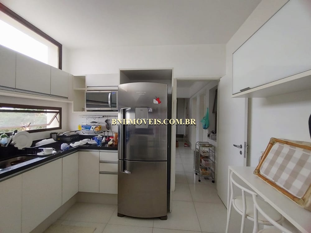Apartamento para alugar com 4 quartos, 340m² - Foto 11