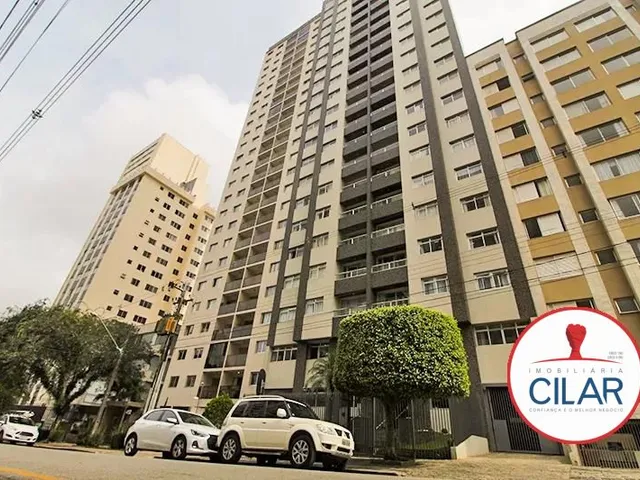 Apartamento 3 quartos e 2 banheiros, para alugar, no bairro Centro em Curitiba