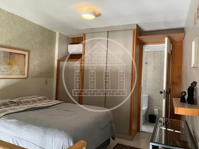Apartamento 1 quarto e 1 banheiro, à venda, no bairro Moema em São Paulo
