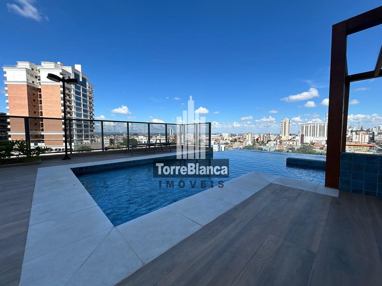 Apartamento à venda com 3 quartos, 193m² - Foto 32