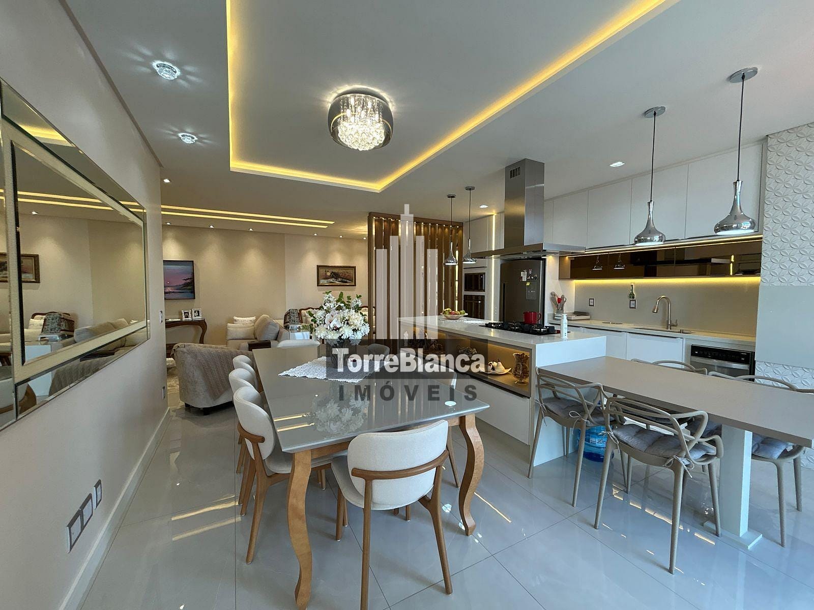Apartamento à venda com 3 quartos, 193m² - Foto 42