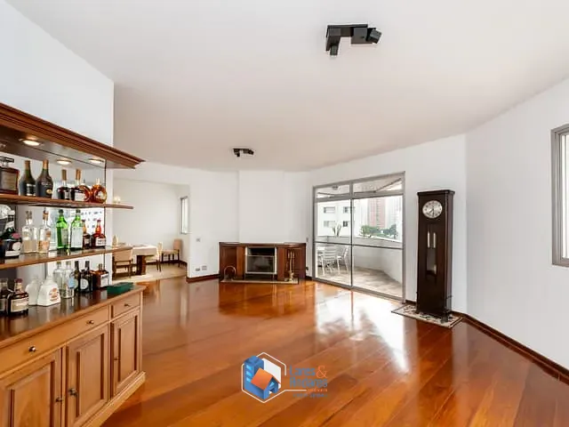 Apartamento com 244m² 4 quartos e 4 banheiros, à venda, no bairro Vila Uberabinha em São Paulo